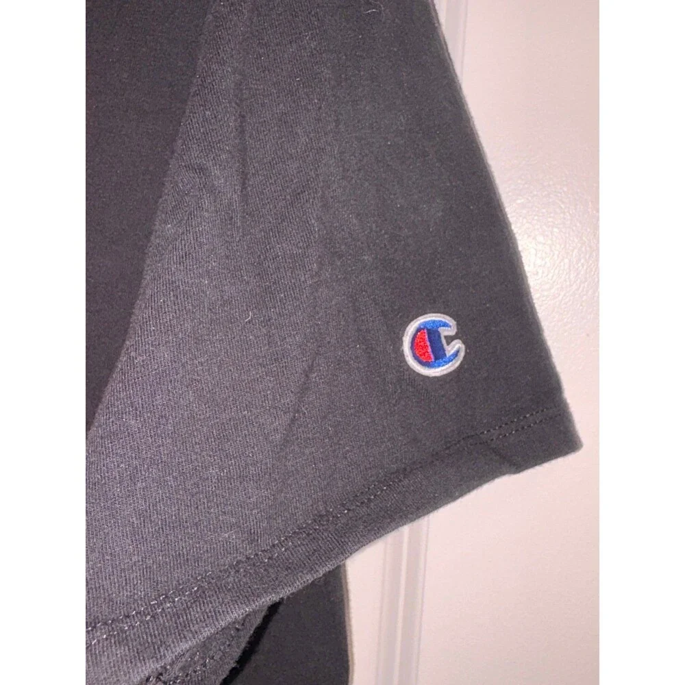 Champion Men’s Medium GUC T-shirt - Picture 3 of 4